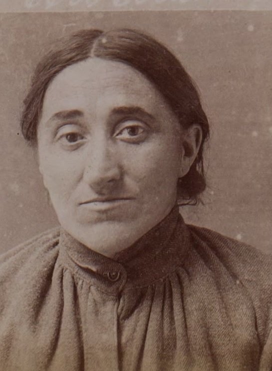 Prison photo 2 Beatrice in 1909. Public Record Office Victoria image.