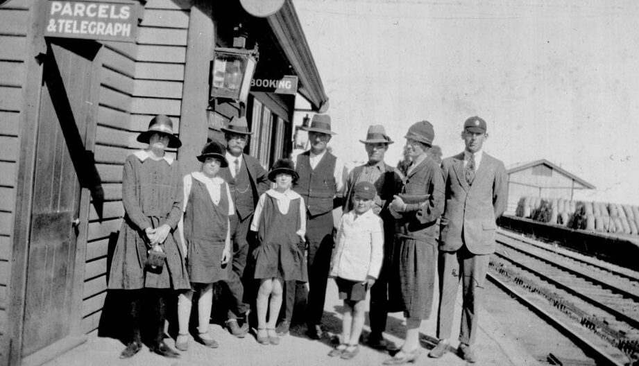 STATION MASTER MR FOSTER AND FAMILY AT MIDDLE CREEK 1931