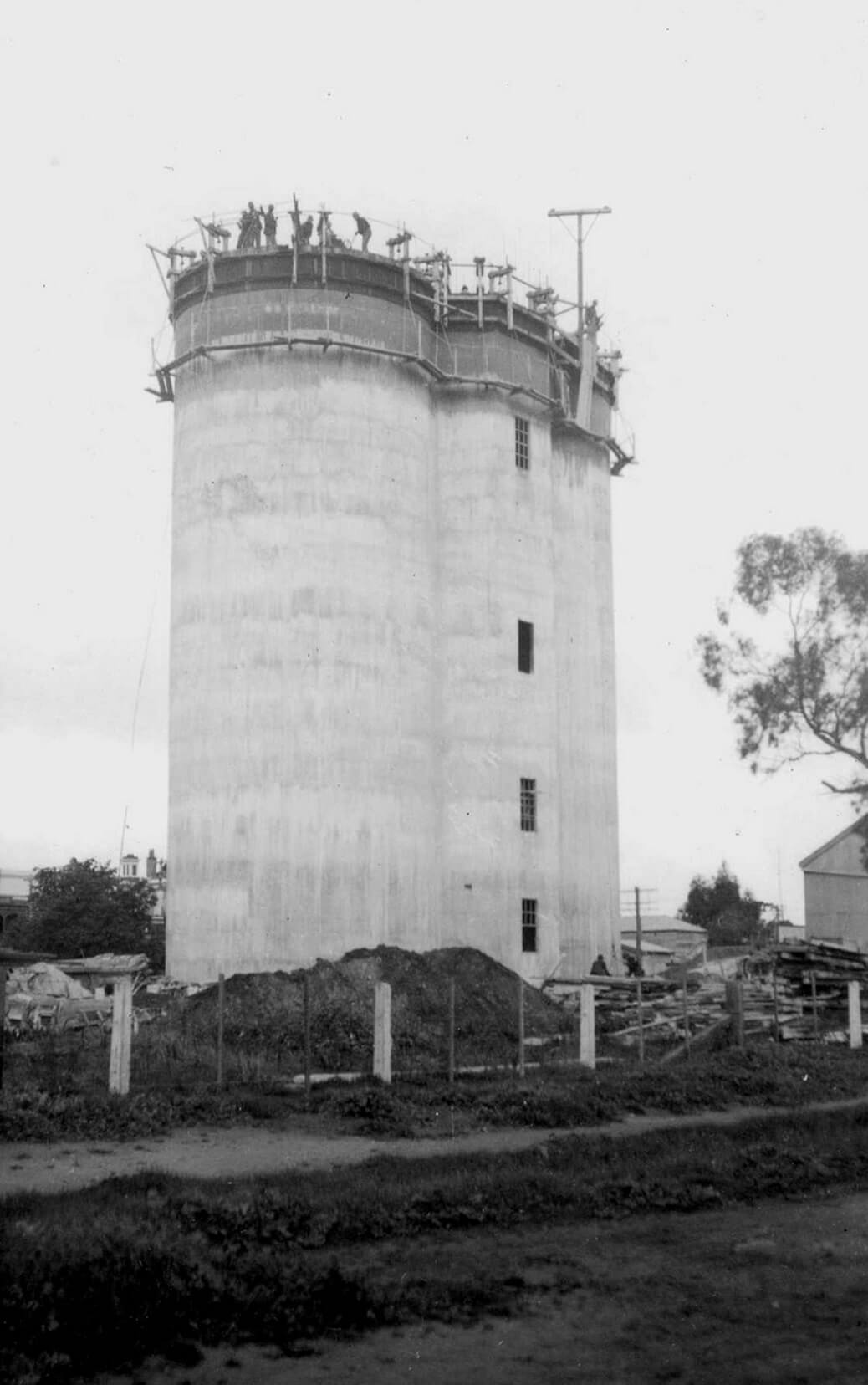 building the Rochester silo