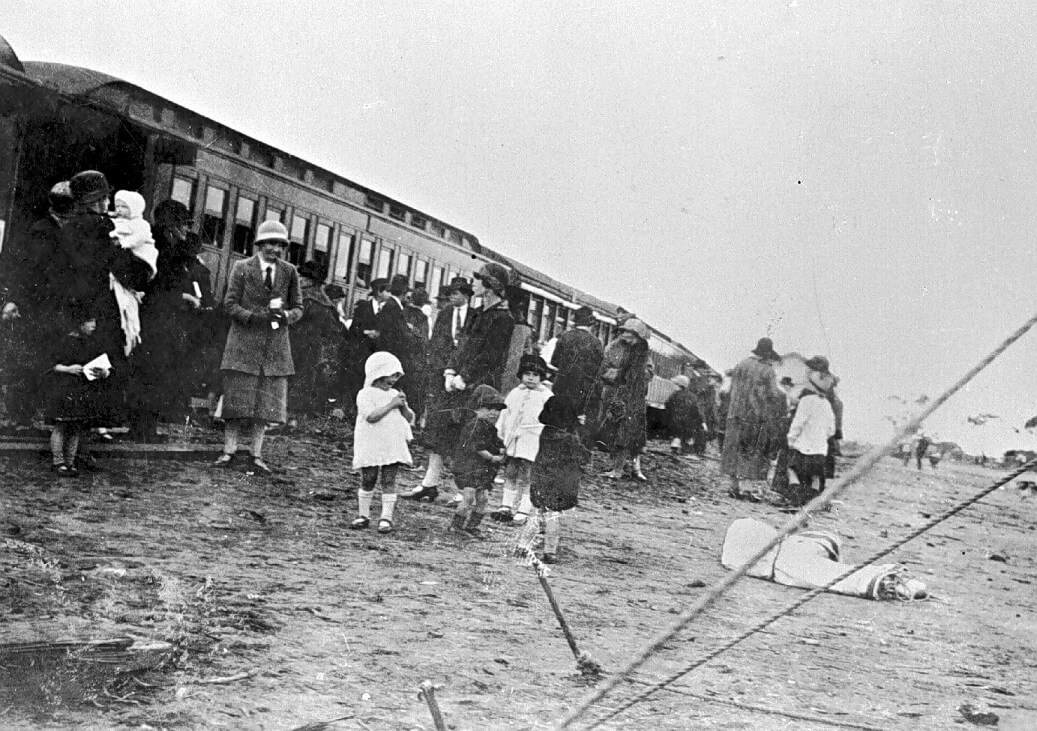 Group inspecting the Better Farming Train, Underbool, Victoria, 1927. MV